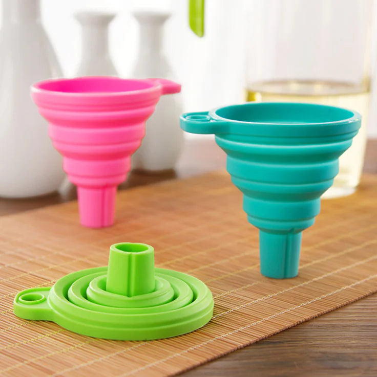 Silicone Chef's Funnel - Compact & Collapsible Heat Resistant Leakproof