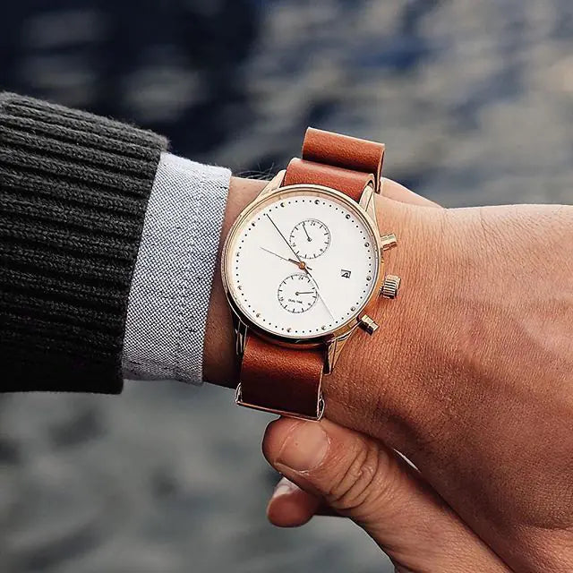 Fashionable Modern Men's Quartz Watch with Calendar Feature
