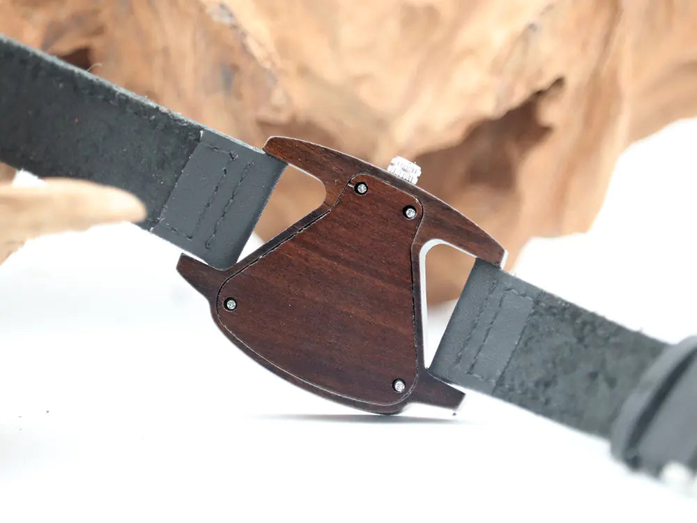 Wooden Quartz Triangle Couple Watch in Red Wood for Gift