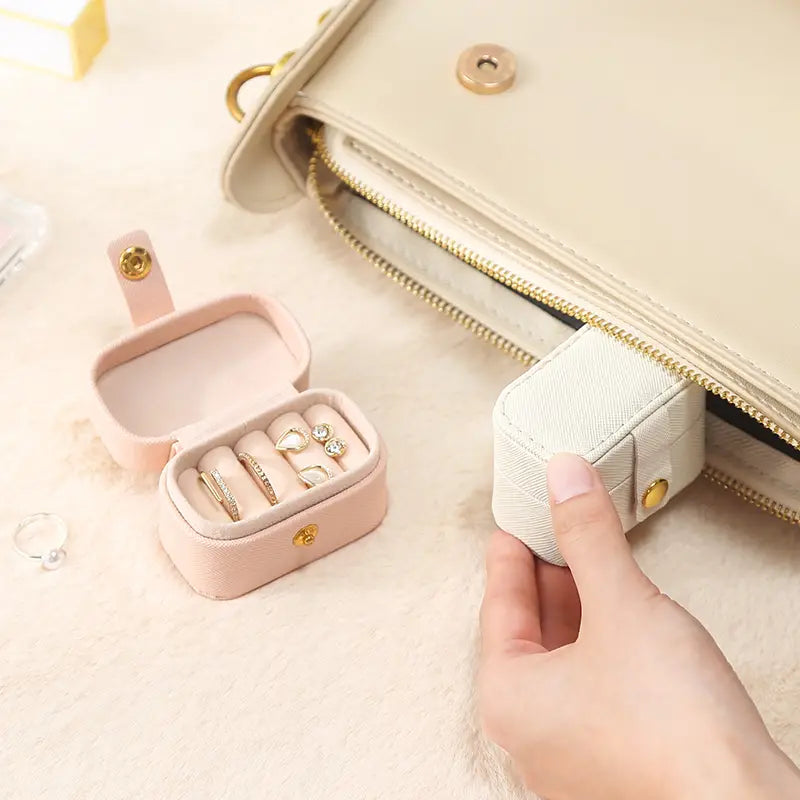 Compact Leather Ring Travel Case Ring Case Organizer