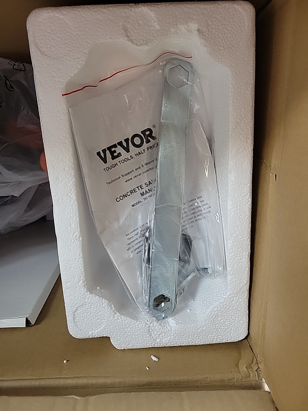 3200 W Motor Circular Saw Cutter with Max. 6 in Adjustable Cutting Depth, Wet Di